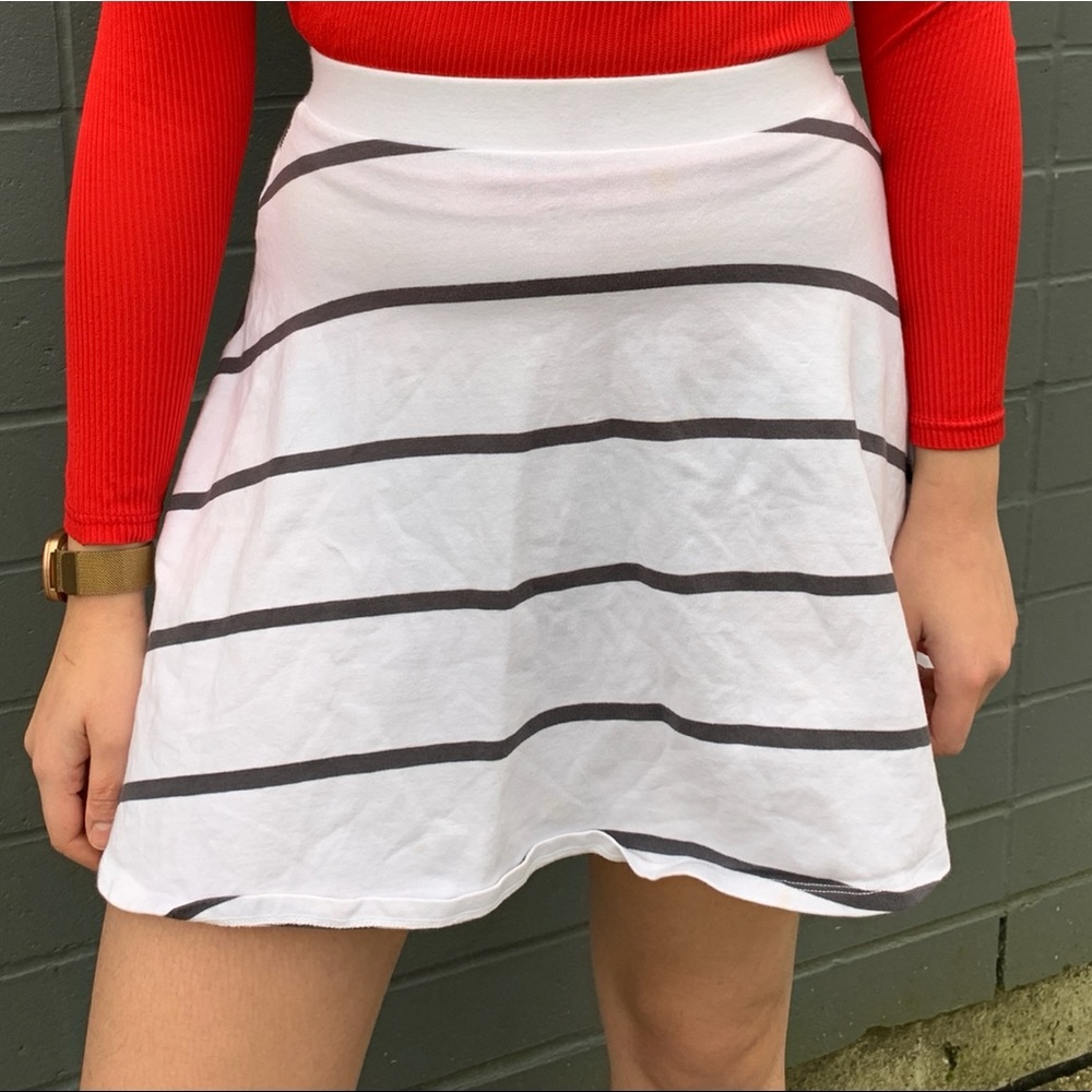 Cute black and white skirt